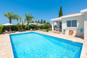 Villa Cassia by Ezoria Villas
